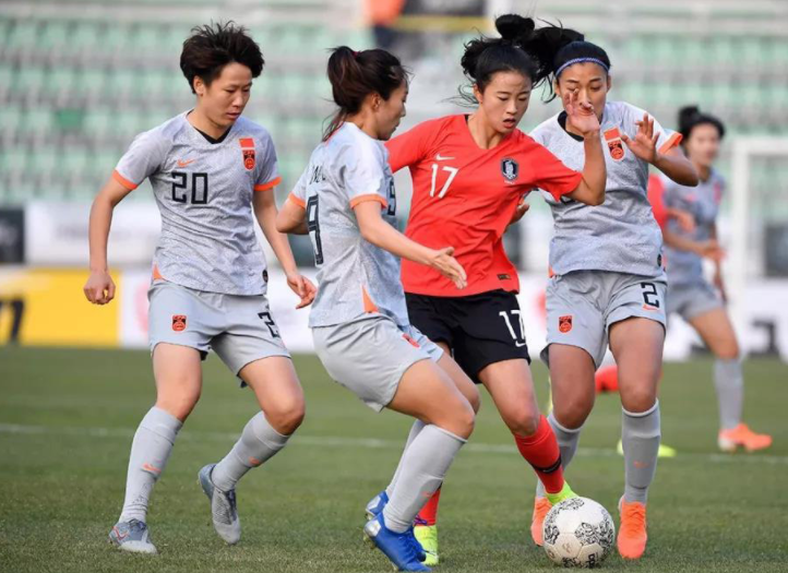 国足对韩国直播，中国足球对韩国直播