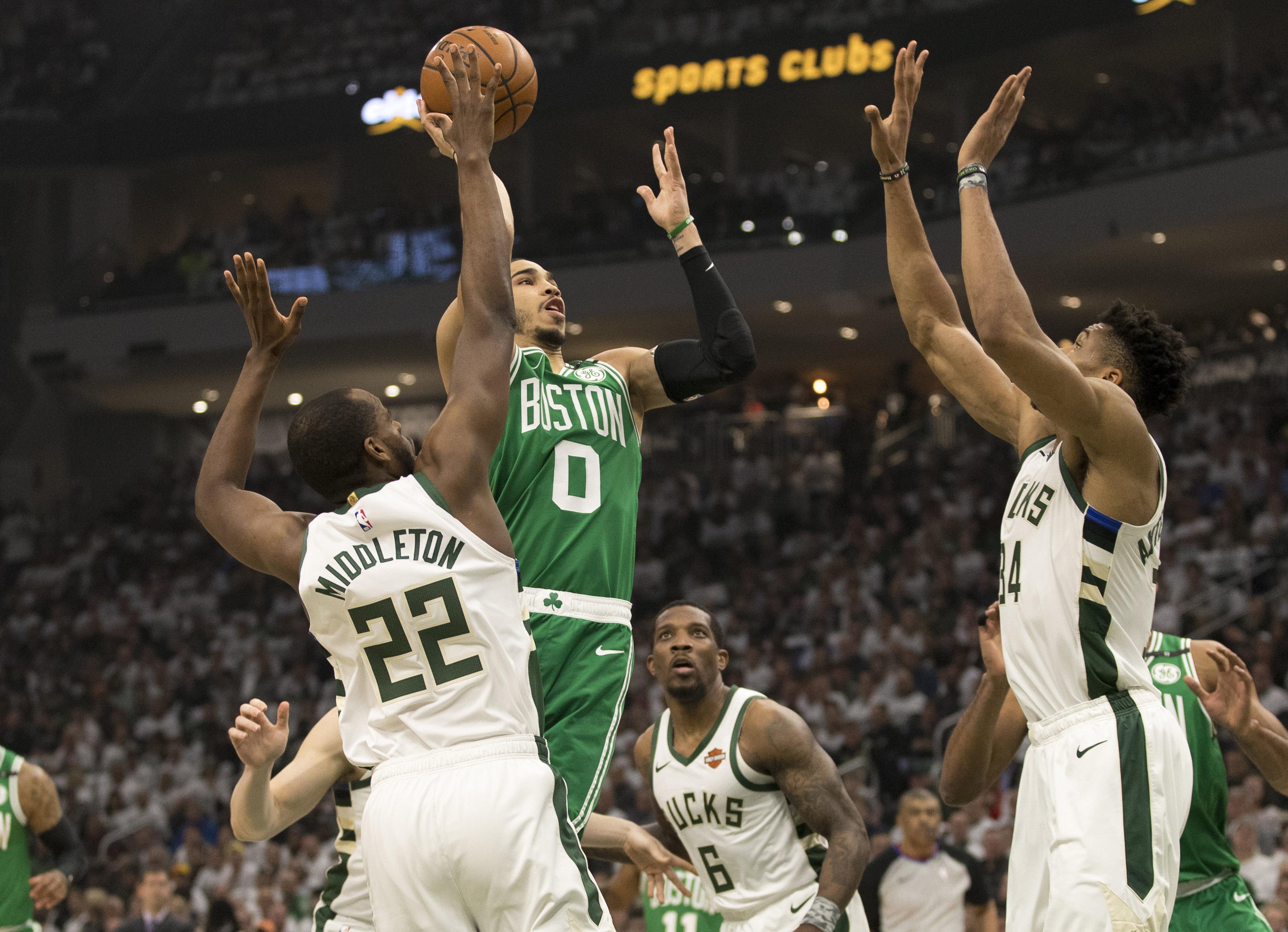 nba凯尔特人vs公牛，2017公牛vs凯尔特人季后赛