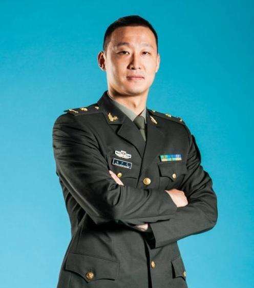 王治郅军衔，八一男篮王治郅军衔