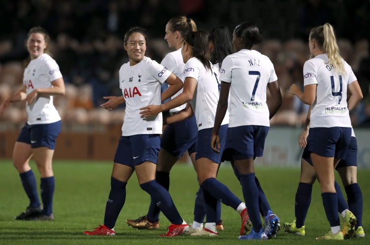 电讯报:英女超球员年薪在2万-25万英镑之间