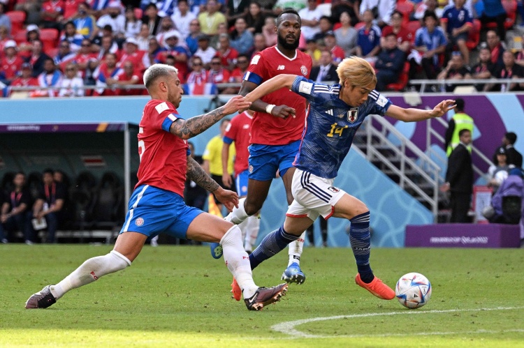 本田圭佑建议日本战西班牙阵容:三笘薰伊东纯也首发,镰田替补