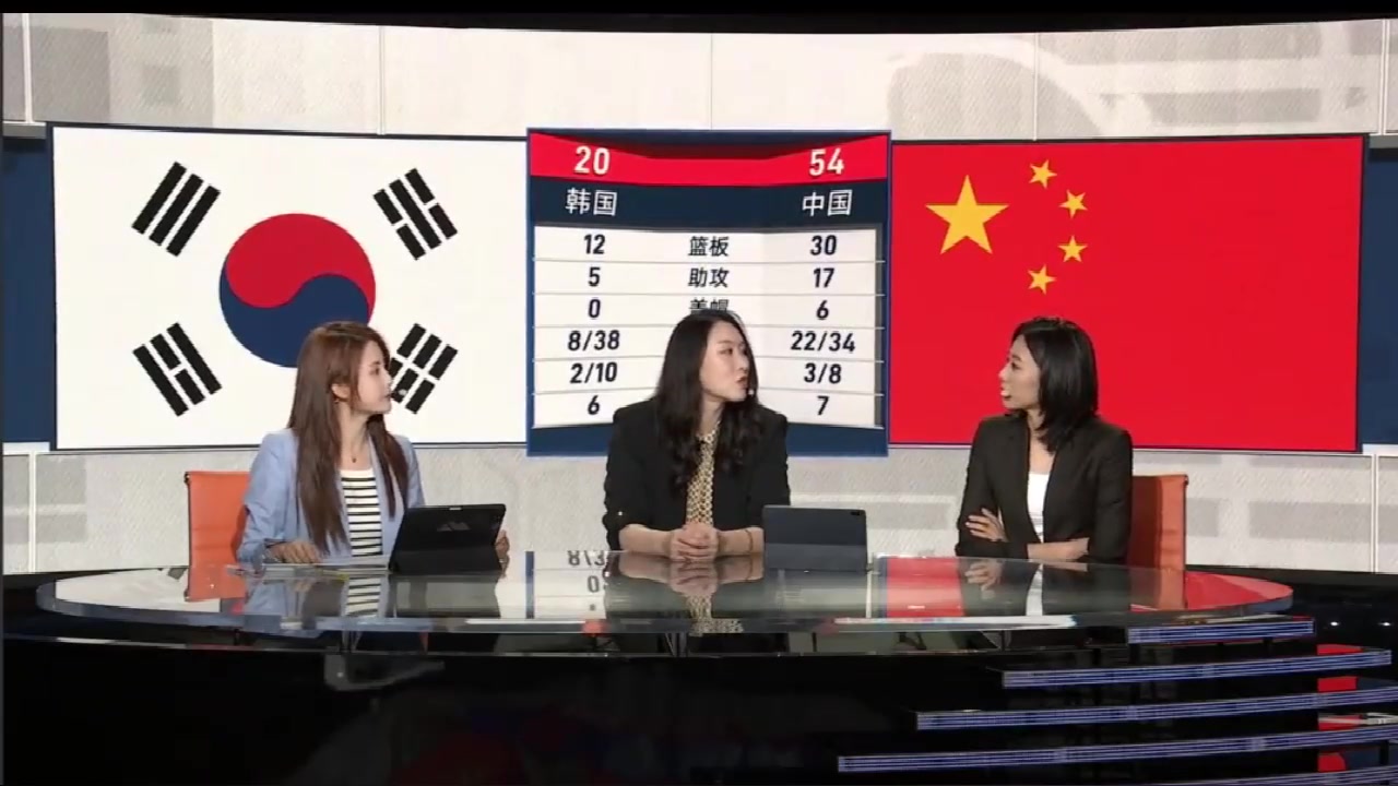 婚后依旧好美呀！赵爽作为女嘉宾+邵婷解说中国女篮