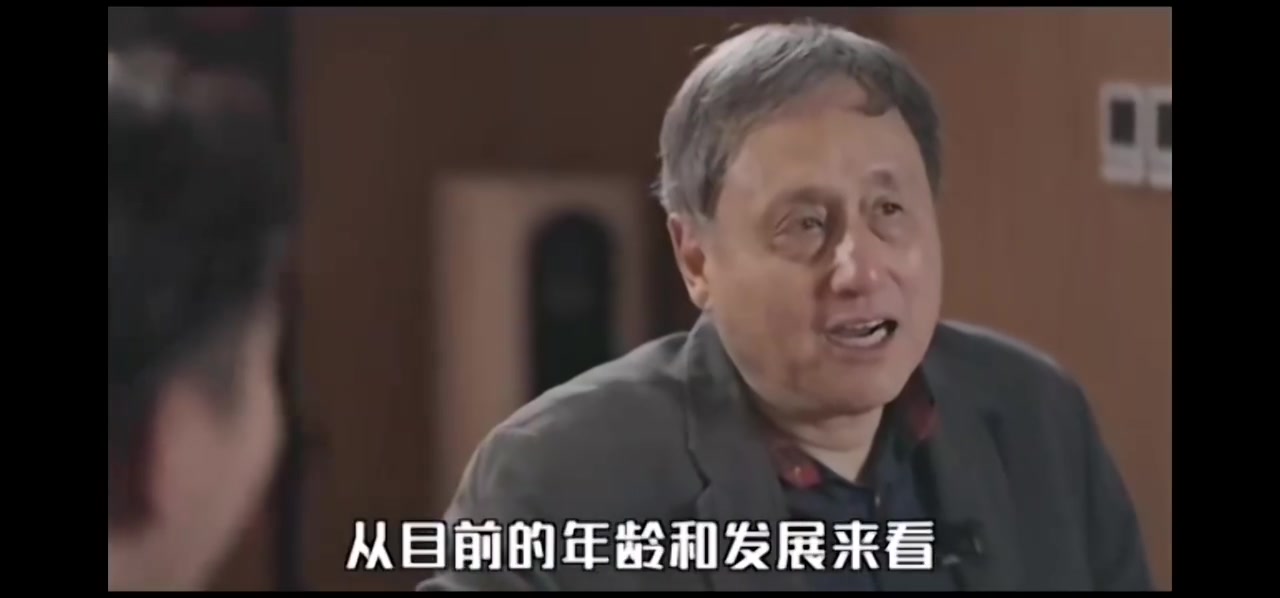 张路：姆巴佩不太行，哈兰德是未来球王