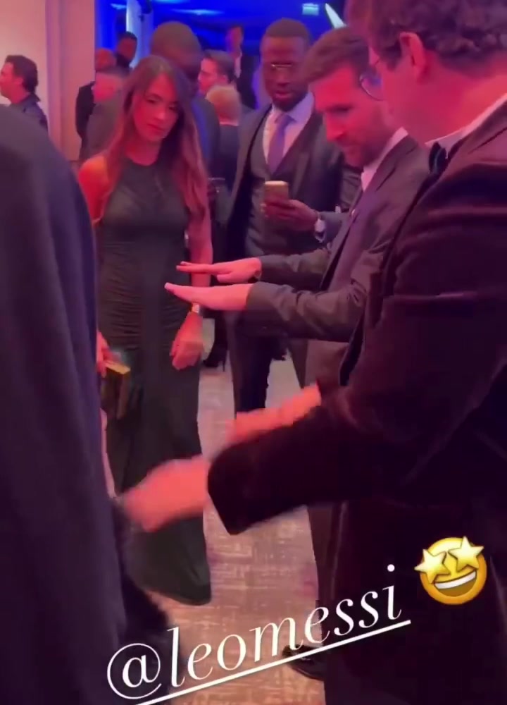 梅西&内马尔&维拉蒂参与魔术表演