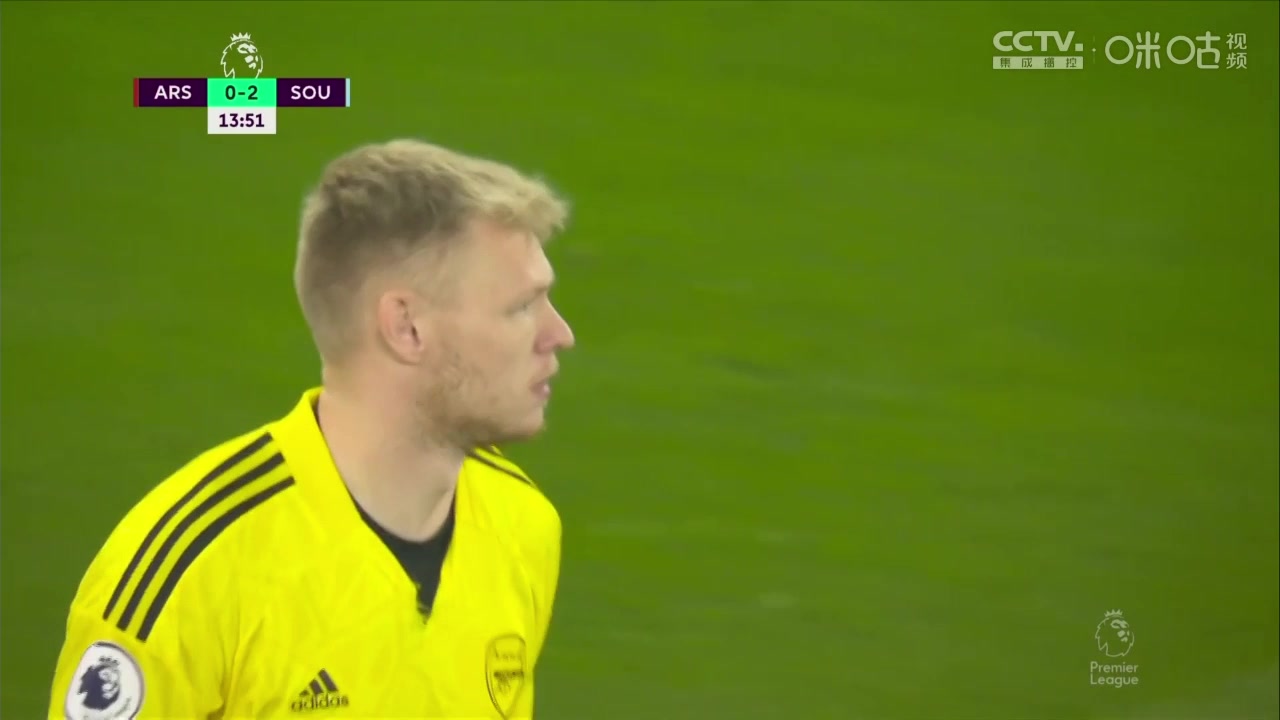 阿森纳0-2落后南安普顿！沃尔科特攻破旧主拒绝庆祝！
