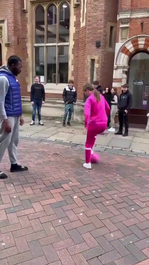 杀人诛心，大叔主动投降后还被小姐姐穿了一个裆