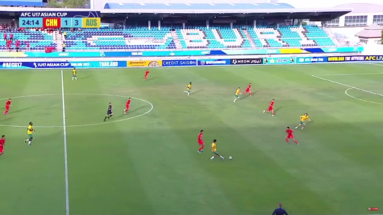 门前无人盯防，U17国少再丢一球1-4落后澳大利亚