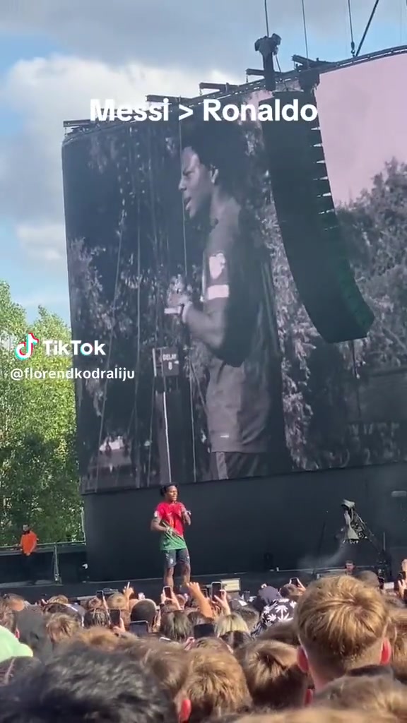 甲亢哥带头黑梅西：Fxxk messi，遭球迷疯狂抵制