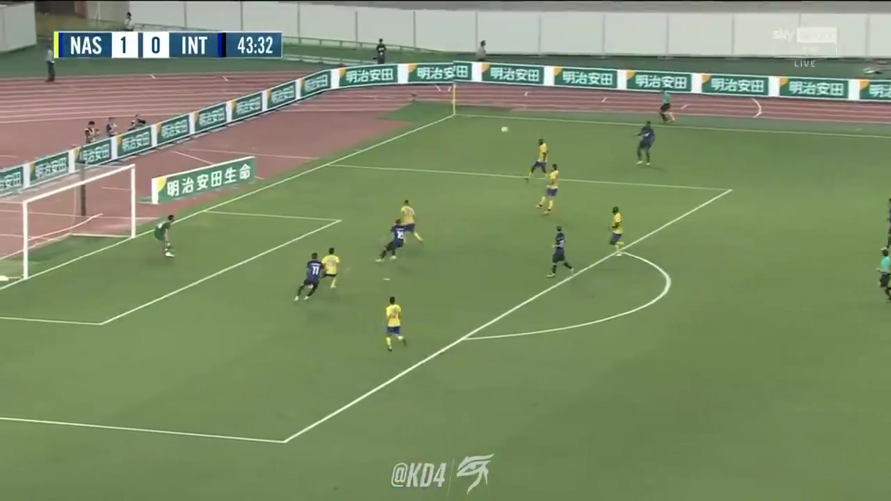 国米1-1扳平比分！新援弗拉泰西头球破门建功