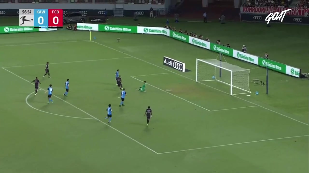 拜仁1-0领先！斯坦尼西奇杀入禁区低射破门