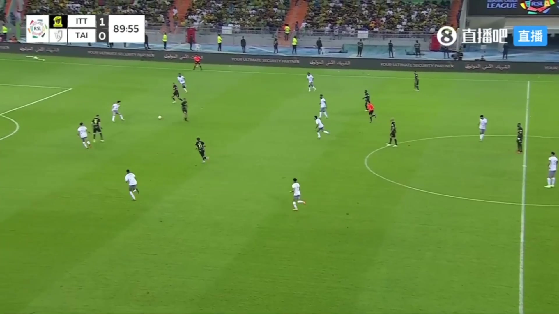 吉达联合2-0领先！法比尼奥策动，阿尔阿米里破门