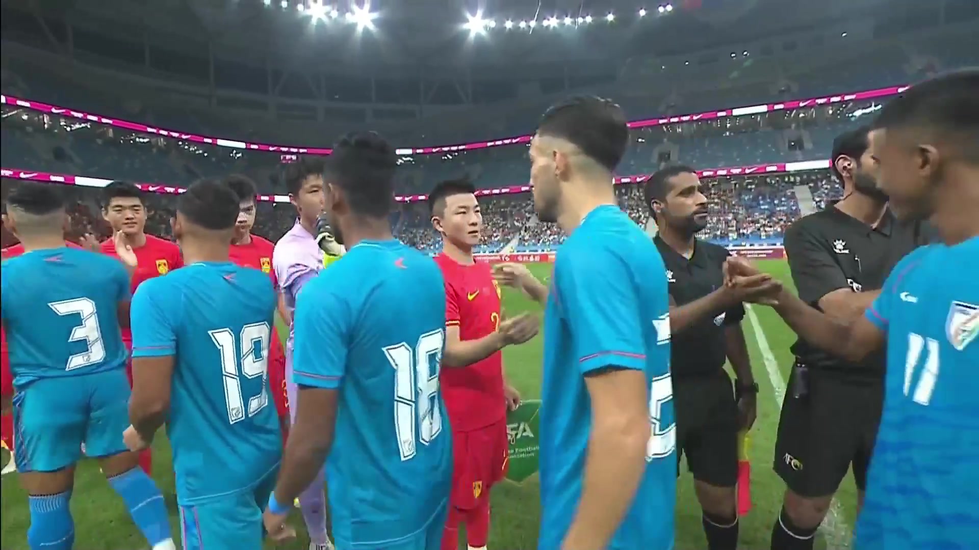 地球德比！中国男足U23vs印度U23 比赛正式开始