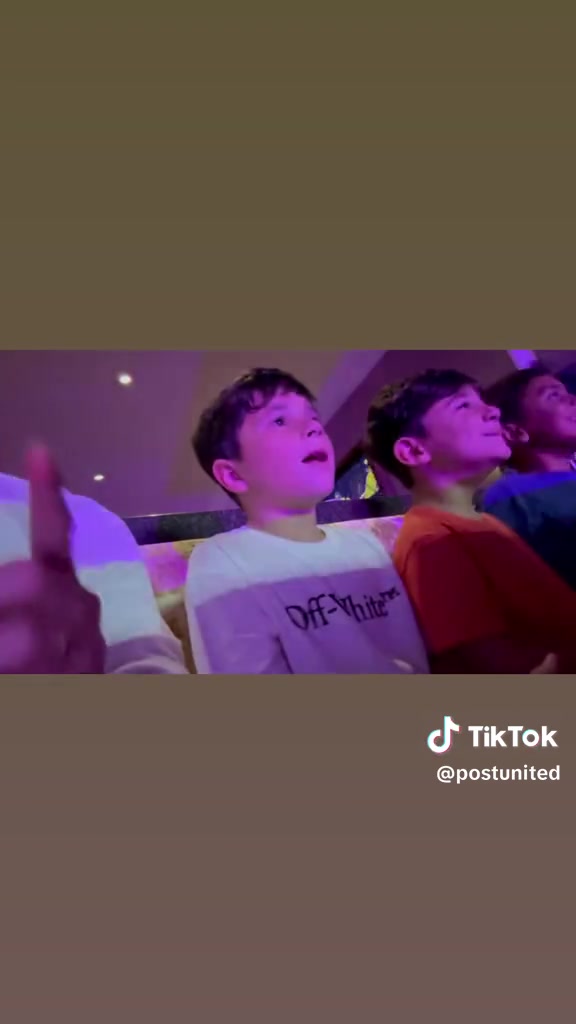 当听不懂英文的梅老板听黄老板Ed Sheeran唱歌