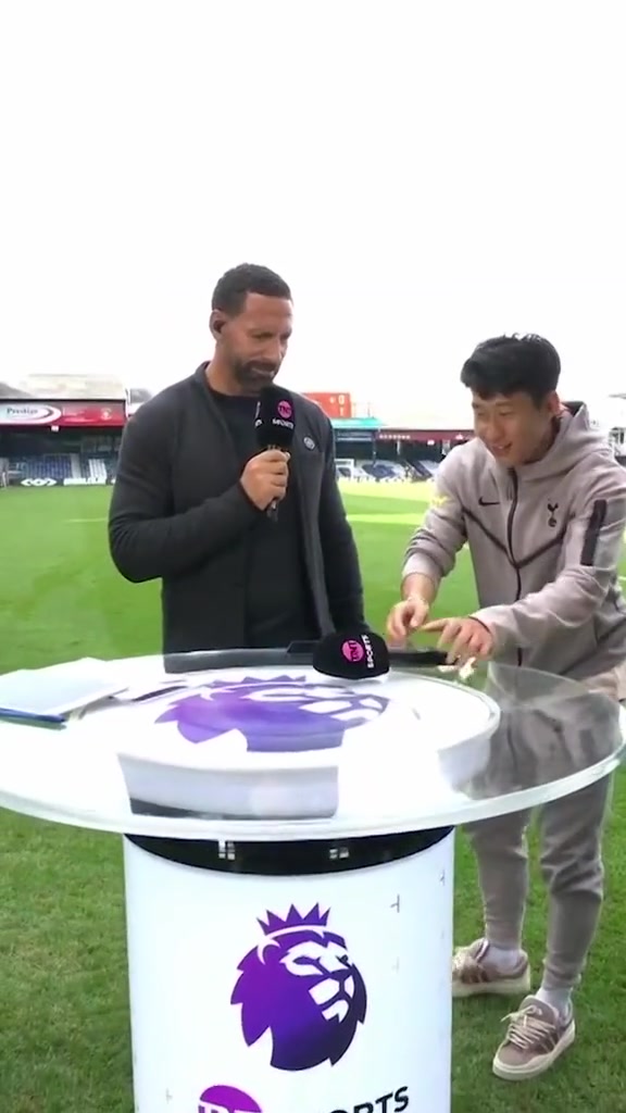 多么谦虚的家伙！英媒：这就是孙兴慜放下话筒的方式