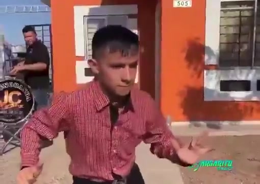 外网视频恶搞：这是对阵纽卡的利马！