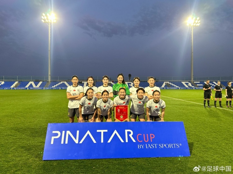国际邀请赛中国女足11加拿大女足，金坤下半场门前抢点破门