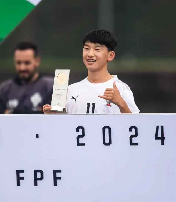 弗朗西斯科王本赛季数据：已在葡萄牙U15甲级联赛出场13次进2球