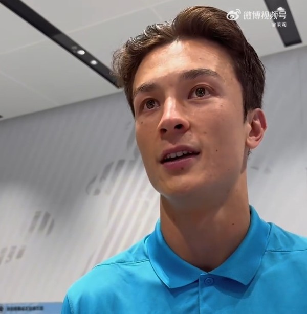 安永佳：专业足球场氛围很美妙玉昆的徐宏杰让我印象最深刻